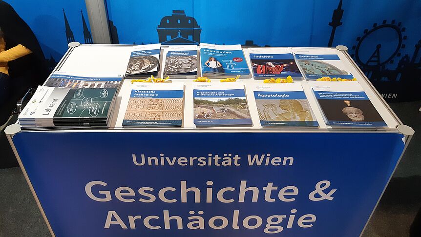 Foto des Standes "Geschichte und Archäologie" in der Straße der Universität Wien auf der BeSt³ 2019 (Foto: Dominik Hagmann 2019 | CC BY 4.0)