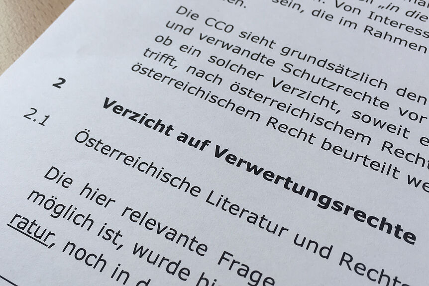 Dr. Guido Kucsko und Dr. Adolf Zemann: CC0 1.0 Universal - Beurteilung der Verzichtserklärung und der Lizenzerteilung im Rahmen der Fallback-Klausel nach österreichischem Recht