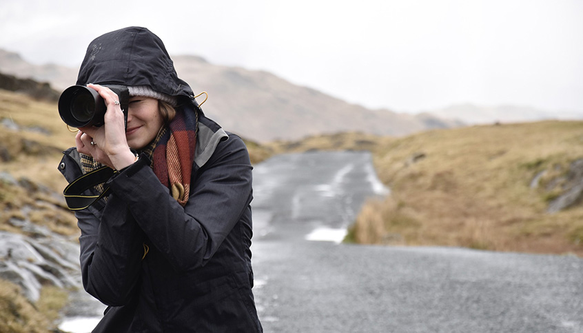 Female Photographer. CC, Pexels on Pixabay
