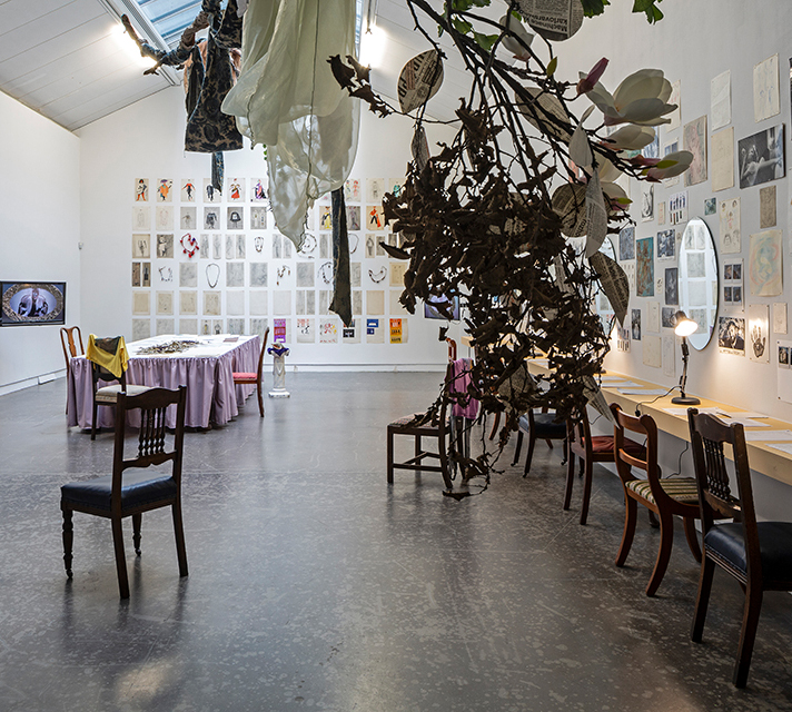 Edith Jeřábková and Jiří Kovanda.  The Earth Turns and All Things Slip Away, 2013. Hunt Kastner Artworks, Prague.